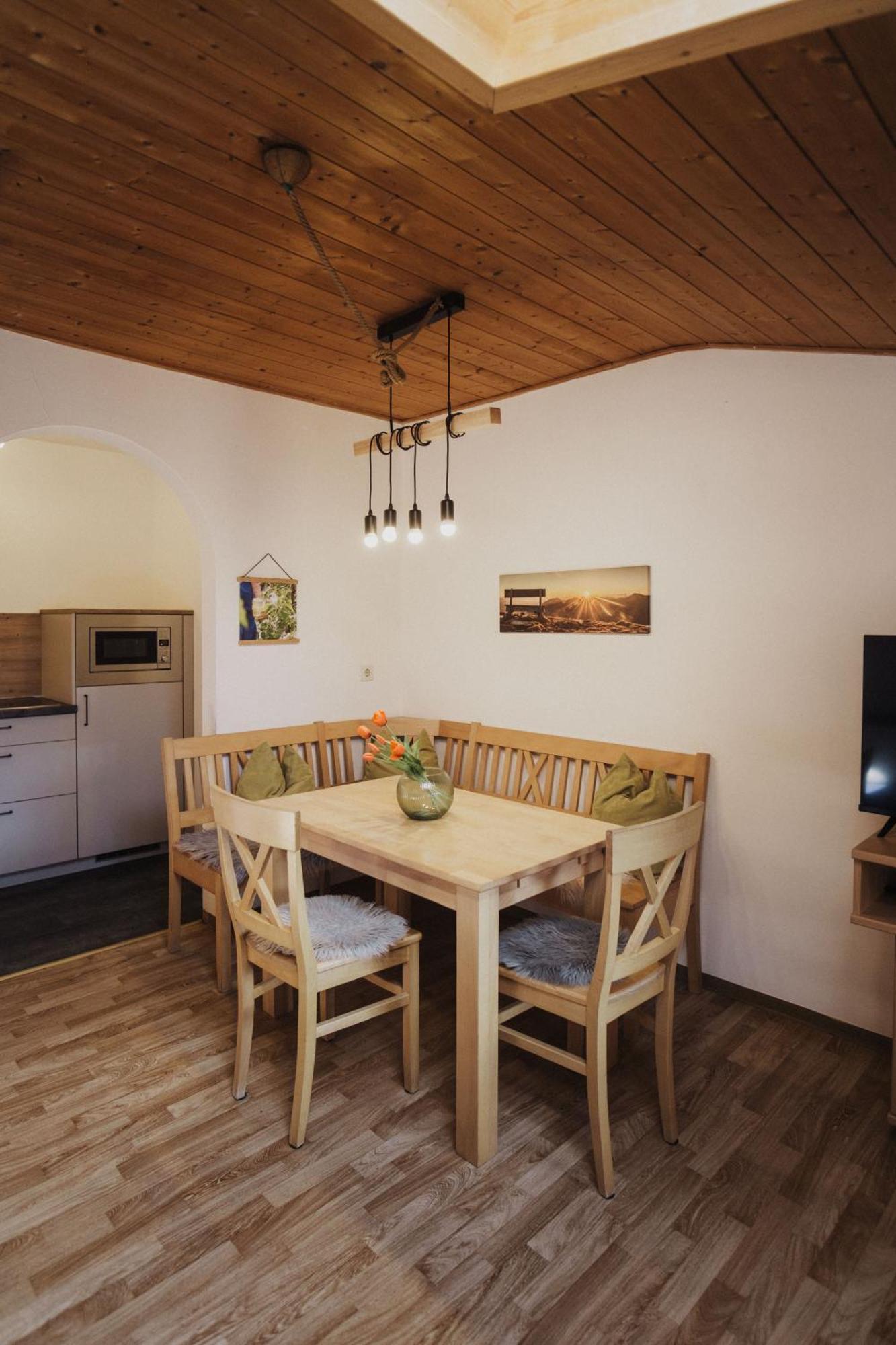Toellhof Apartments And Farm Natz-Schabs المظهر الخارجي الصورة